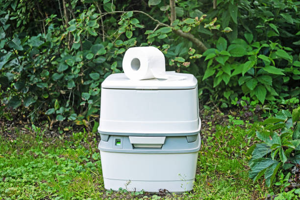 Best Portable bathroom rental  in Perry, KS